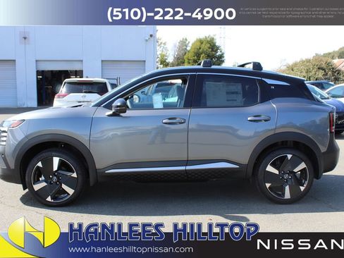 New 2026 Nissan Kicks SR image 2