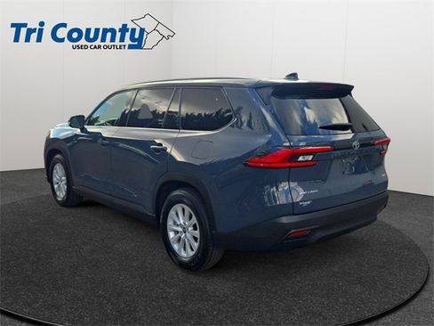 Certified 2024 Toyota Grand Highlander XLE image 6