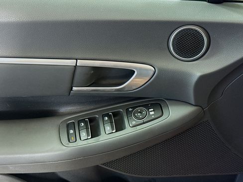 Used 2021 Hyundai Sonata SEL w/ Preferred Accessory Package FWD image 24