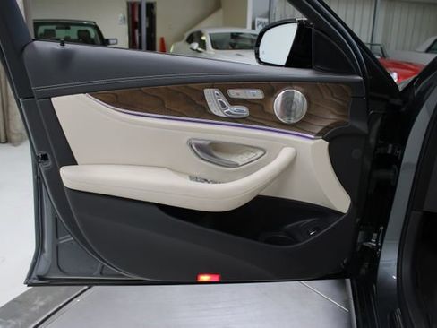 Used 2023 Mercedes-Benz E 450 4MATIC Sedan w/ Premium Package image 35