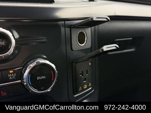 Used 2025 Ford F150 Raptor AWD/4WD image 21