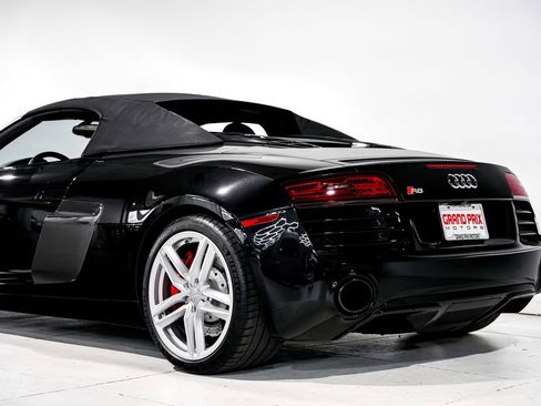 Used 2014 Audi R8 V8 w/ Full Leather Package AWD/4WD image 32