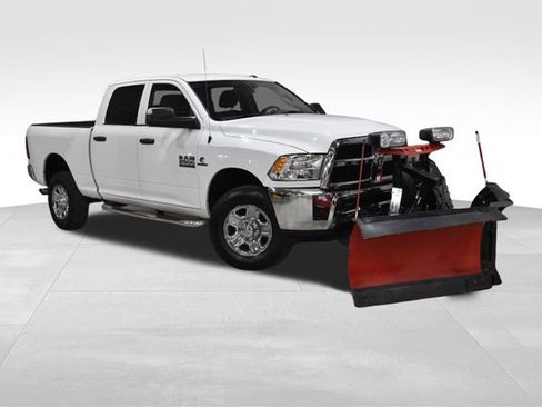 Used 2018 RAM 2500 Tradesman w/ Chrome Appearance Group image 3