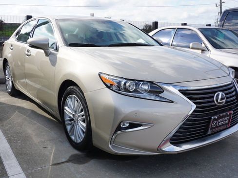 Used 2016 Lexus ES 350 image 3