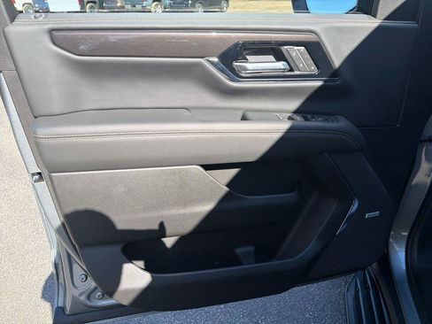 New 2026 GMC Yukon Elevation AWD/4WD image 12