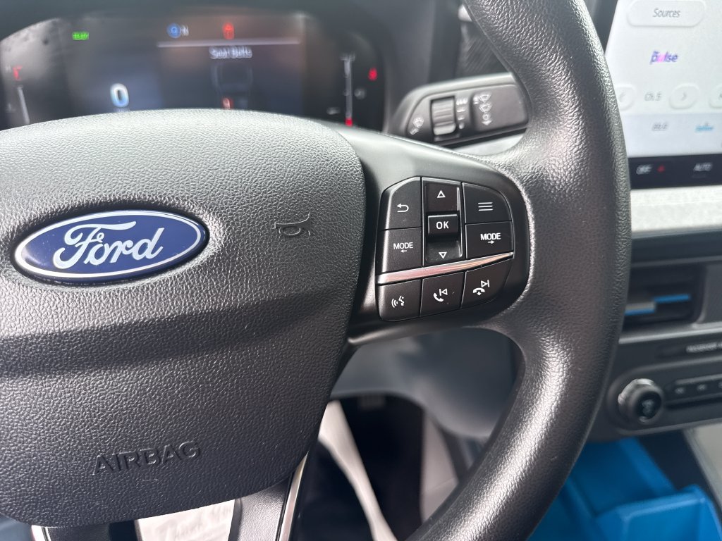 Used 2025 Ford Maverick XLT w/ Equipment Group 301A AWD/4WD image 41