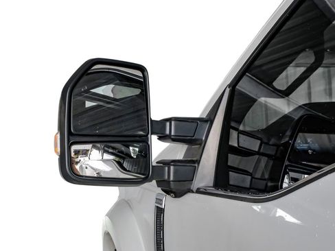 Used 2021 Ford F450 Platinum w/ FX4 Off-Road Package image 39