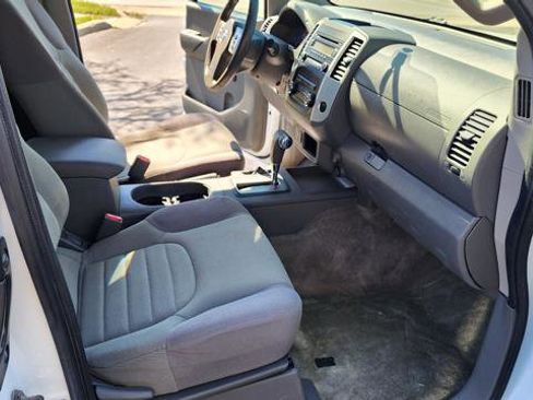 Used 2014 Nissan Frontier S RWD image 18