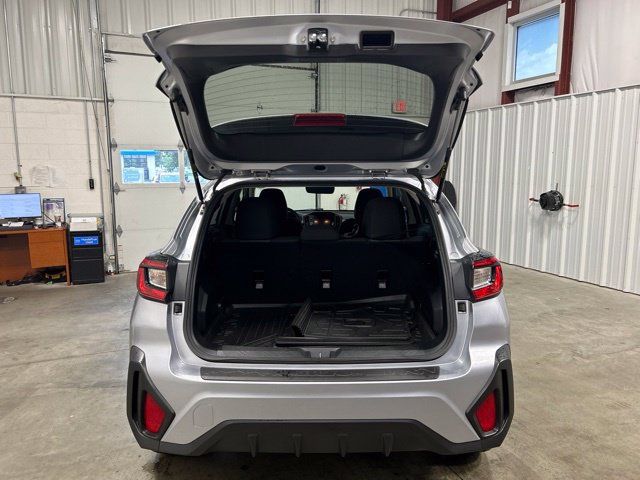 Used 2024 Subaru Crosstrek 2.0i AWD/4WD image 19