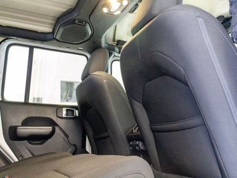 Certified 2020 Jeep Gladiator Sport w/ Quick Order Package 24S image 6