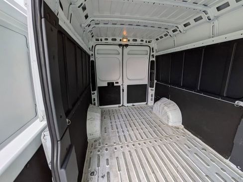 Used 2023 RAM ProMaster 2500 FWD image 19
