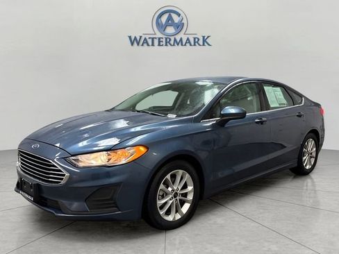 Used 2019 Ford Fusion SE image 1