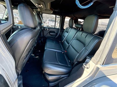 Used 2023 Jeep Wrangler Unlimited Rubicon 4xe w/ Steel Bumper Group image 27
