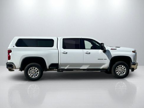Used 2023 Chevrolet Silverado 2500 LT w/ Convenience Package AWD/4WD image 4