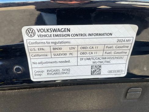 Used 2024 Volkswagen Jetta S image 38