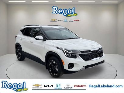 Certified 2025 Kia Seltos EX w/ EX Sunroof Package