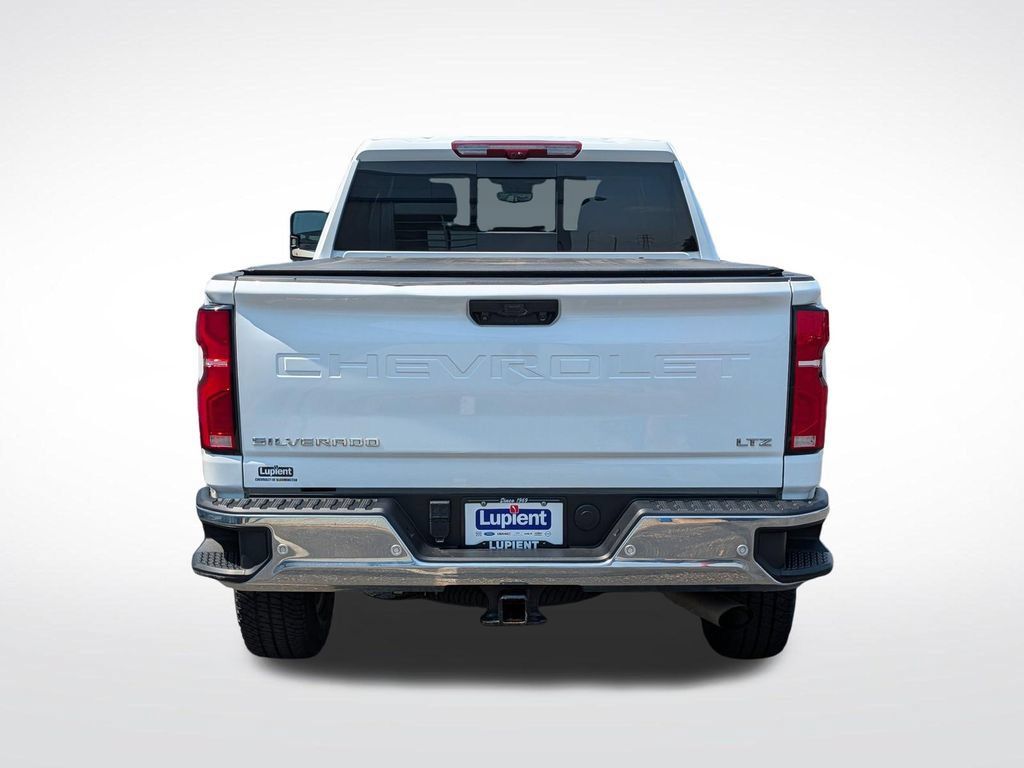 Used 2025 Chevrolet Silverado 2500 LTZ w/ LTZ Convenience Package AWD/4WD image 5