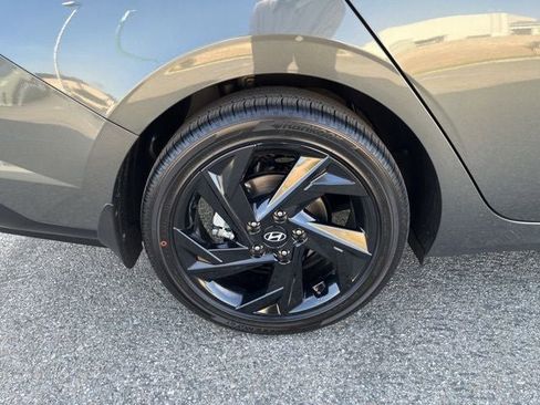 New 2026 Hyundai Elantra SEL Sport Premium image 40