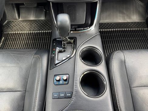 Used 2017 Toyota Avalon Limited FWD image 14