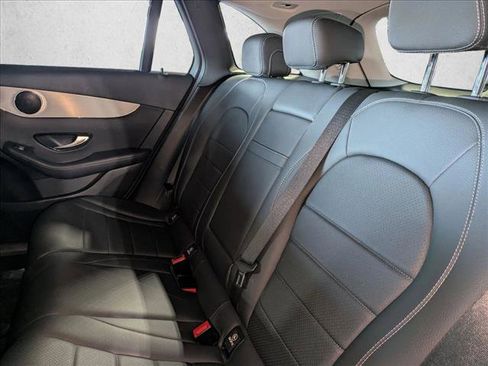 Used 2019 Mercedes-Benz GLC 300 image 19