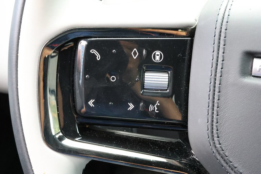 Certified 2026 Land Rover Range Rover Velar S AWD/4WD image 20