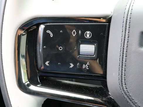 Used 2026 Land Rover Range Rover Velar S AWD/4WD image 20