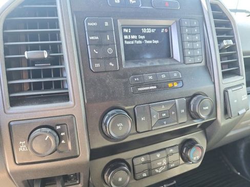 Used 2022 Ford F250 XL w/ Power Equipment Group image 13