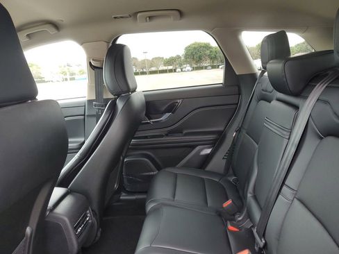 New 2026 Lincoln Corsair Premiere image 11