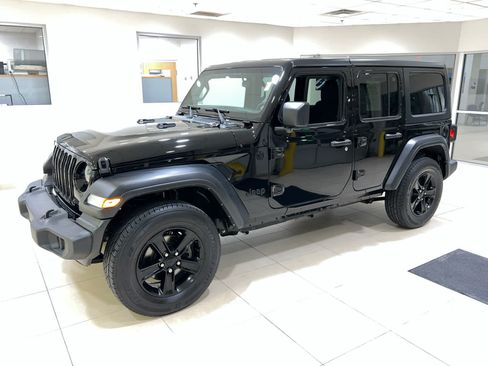Used 2022 Jeep Wrangler Unlimited Sport AWD/4WD image 5