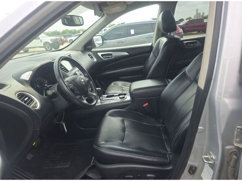 Used 2020 Nissan Pathfinder SL AWD/4WD image 20