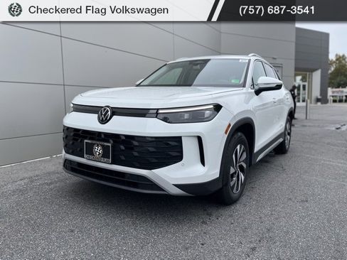 New 2025 Volkswagen Tiguan S image 9