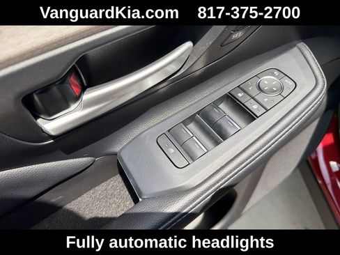 Used 2025 Toyota Grand Highlander FWD image 17