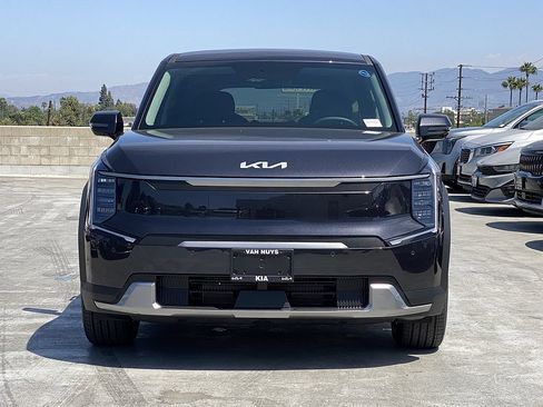 New 2026 Kia EV9 Light RWD image 9