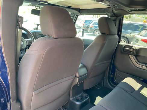 Used 2013 Jeep Wrangler Unlimited Sport image 19