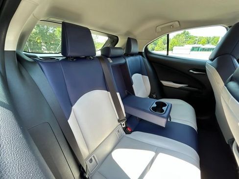 Used 2020 Lexus UX 250h w/ Premium Package AWD/4WD image 41