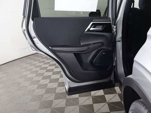 New 2026 Mitsubishi Outlander ES image 22