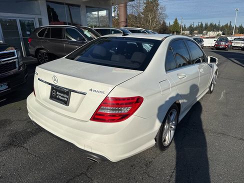 Used 2012 Mercedes-Benz C 300 4MATIC Sedan image 3