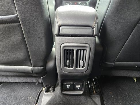 Used 2019 Jeep Compass Latitude w/ Popular Equipment Group image 14