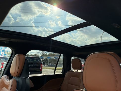 Used 2022 Lincoln Aviator Black Label Grand Touring w/ Class IV Trailer Tow Package image 25