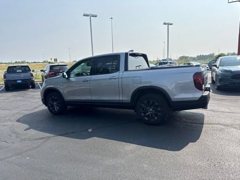 Used 2024 Honda Ridgeline Sport image 14