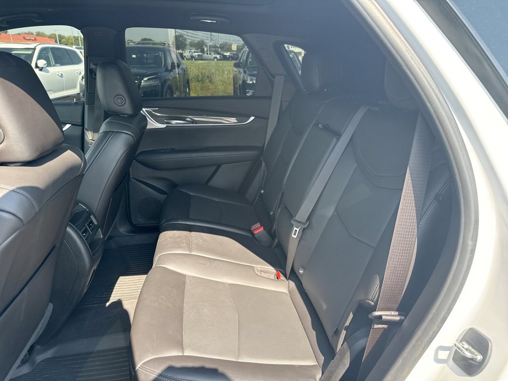 Used 2021 Cadillac XT5 Sportv w/ LPO, Floor Liner Package AWD/4WD image 20