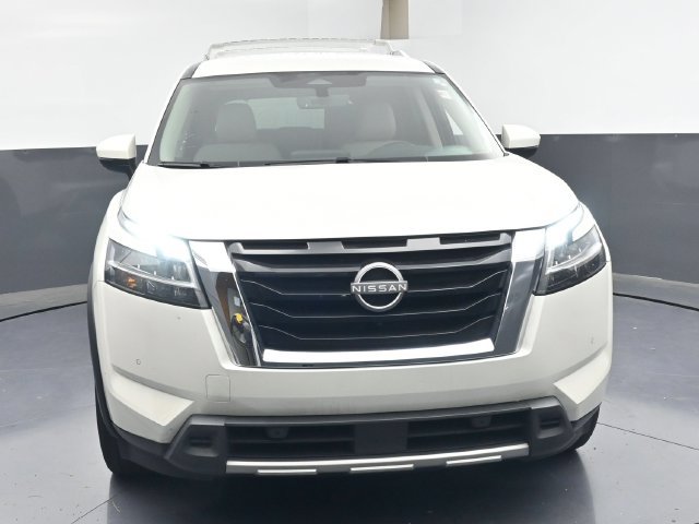 Used 2024 Nissan Pathfinder SL FWD image 32