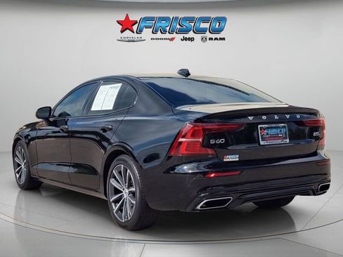 Used 2022 Volvo S60 B5 Momentum w/ Premium Package AWD/4WD image 5