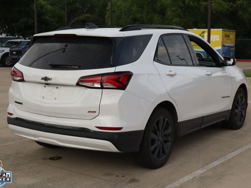 Used 2024 Chevrolet Equinox RS w/ RS Leather Package FWD image 3