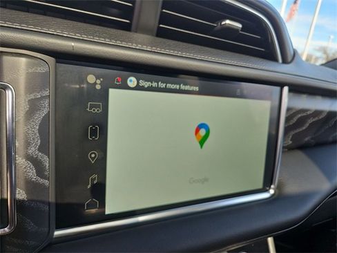 Used 2024 GMC Yukon XL Denali w/ Denali Reserve Package image 14