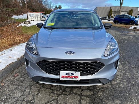 Used 2022 Ford Escape SE w/ Convenience Package image 2