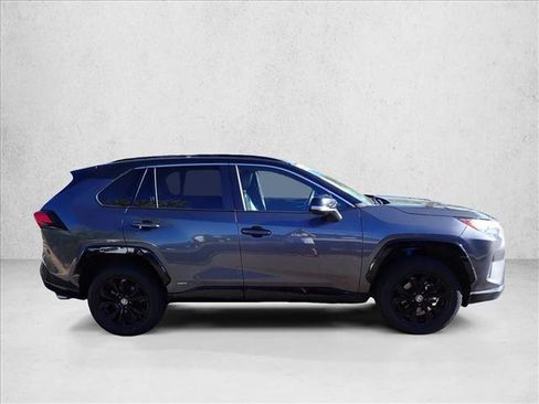 Used 2023 Toyota RAV4 XSE AWD/4WD image 5