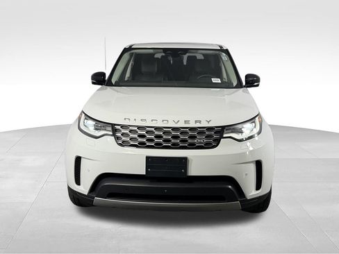 Used 2024 Land Rover Discovery S AWD/4WD image 4