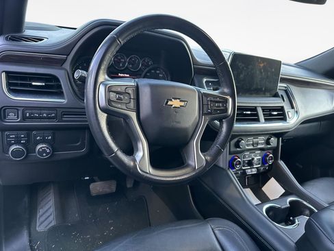 Used 2021 Chevrolet Suburban LT image 9
