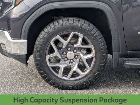 Used 2023 GMC Sierra 1500 SLT w/ SLT Premium Package AWD/4WD image 12